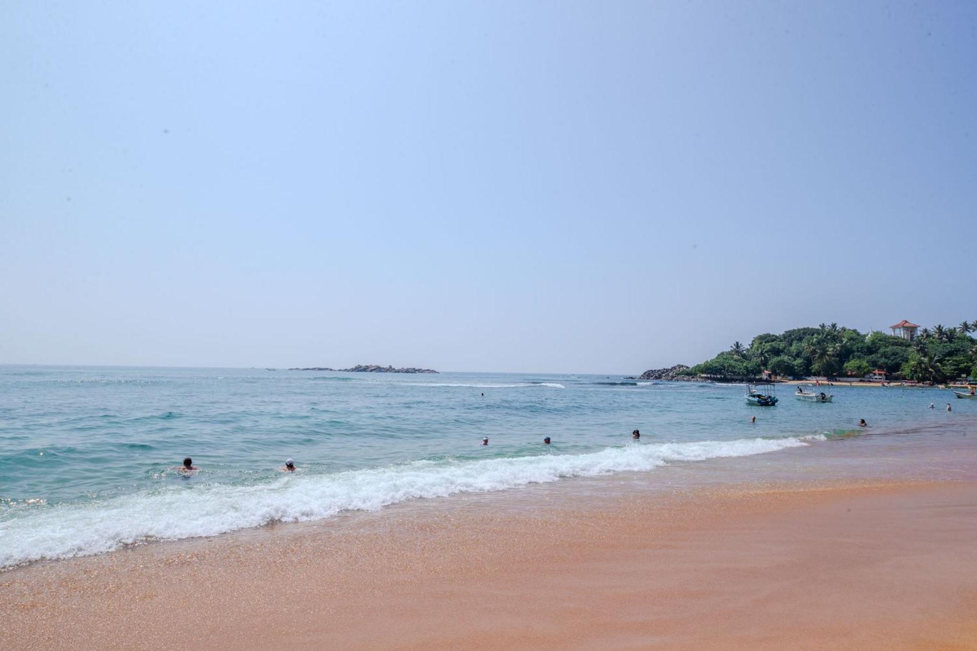 The Waves אונה ואטונה מראה חיצוני תמונה